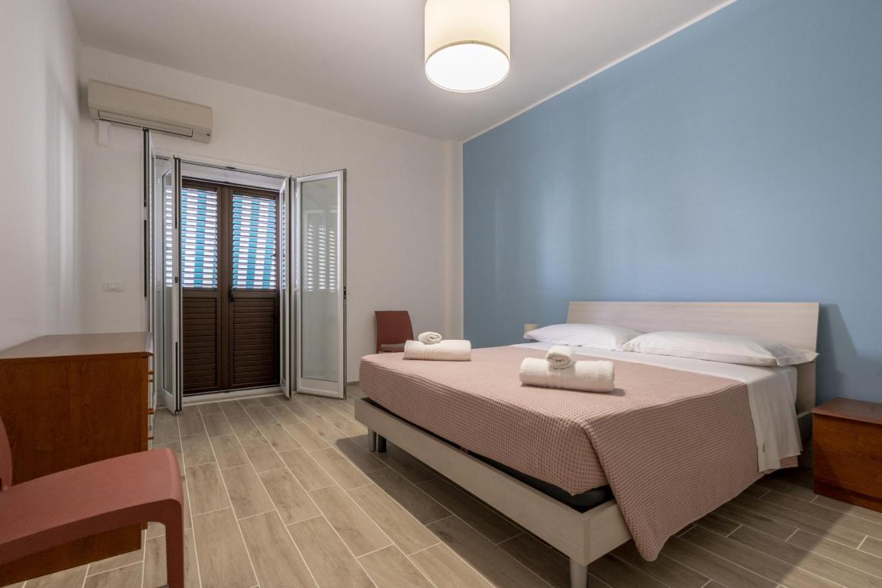Ferienwohnung Casa Ecate Marina di Ragusa Exterior foto